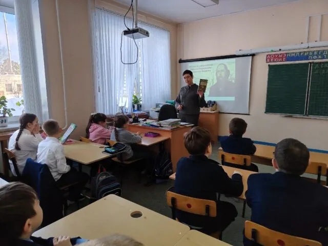 Литературный час «Писатель мудрых сказок»